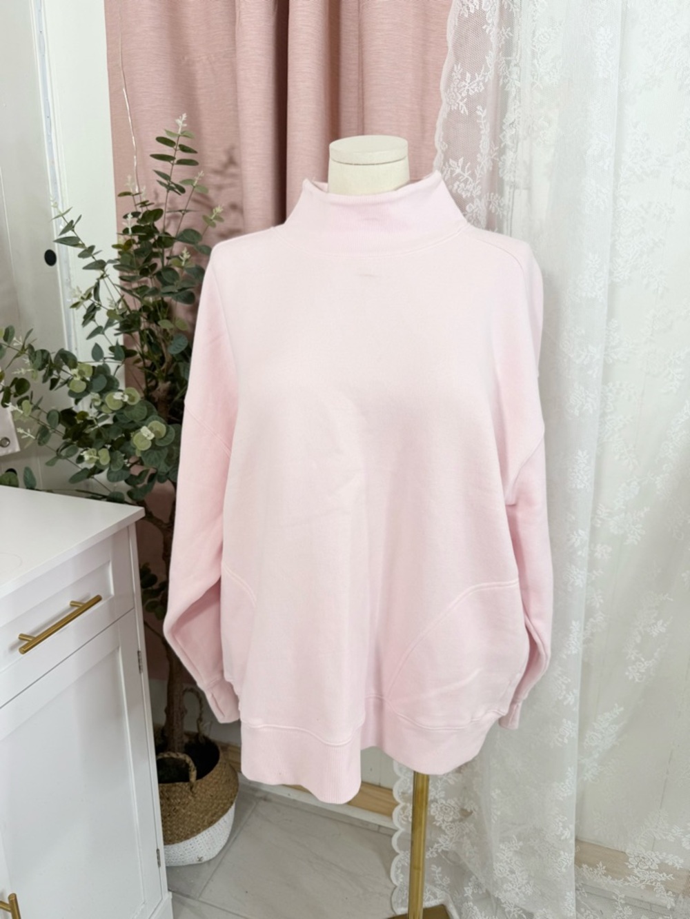 aerie Soft Pink petal cloud fleece mock neck  Sweatshirt bin#7